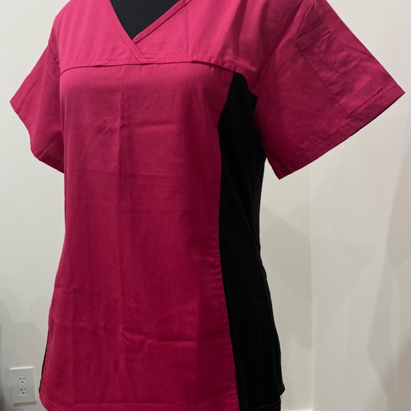 Mobb Pink Scrub Top - Picture 4 of 5